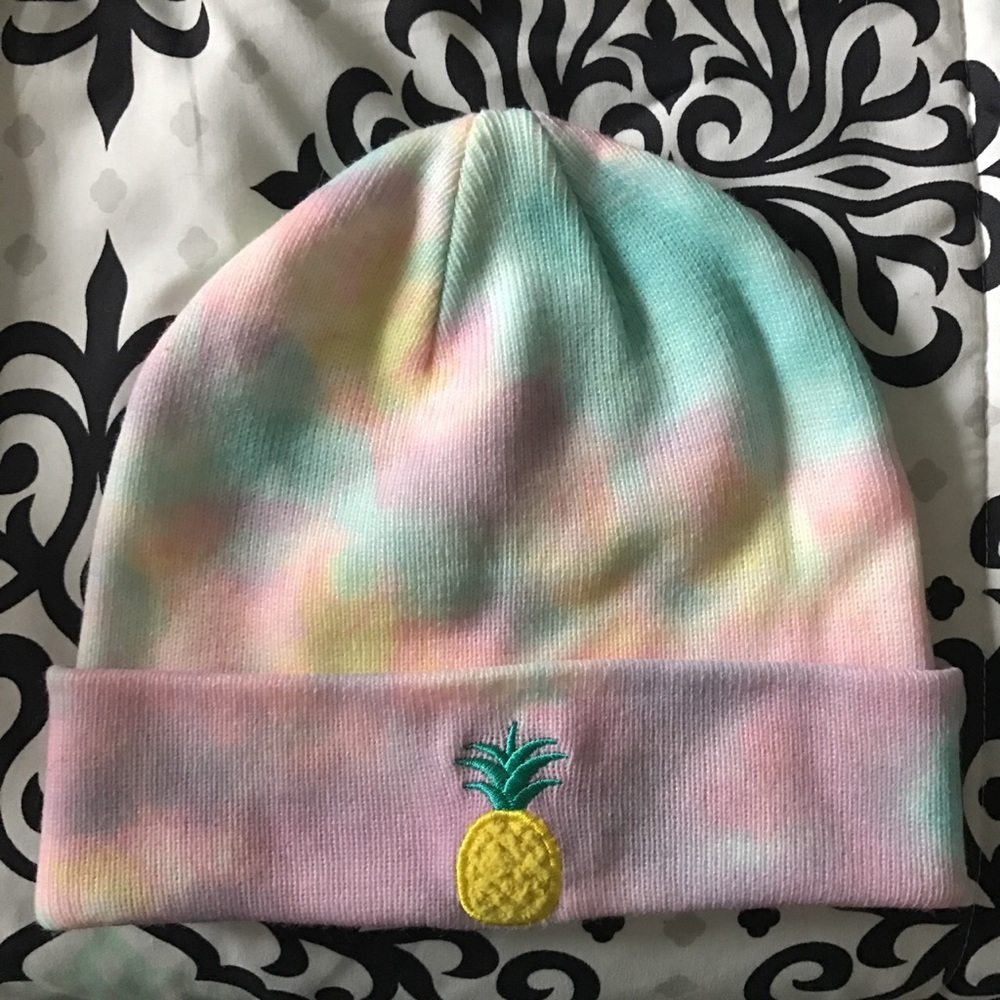 Zumiez pineapple beanie